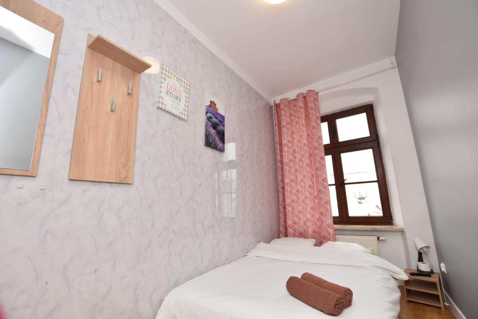 City Central Hostel - Pokoje Prywatne Вроцлав Екстер'єр фото