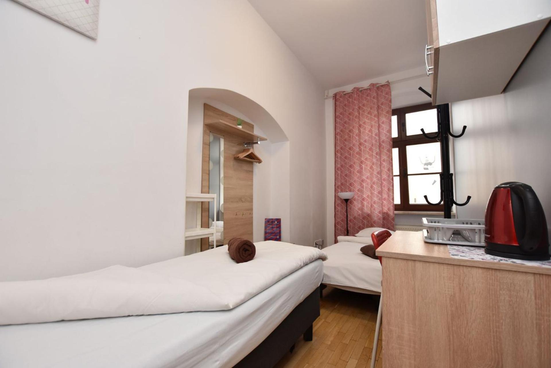City Central Hostel - Pokoje Prywatne Вроцлав Екстер'єр фото