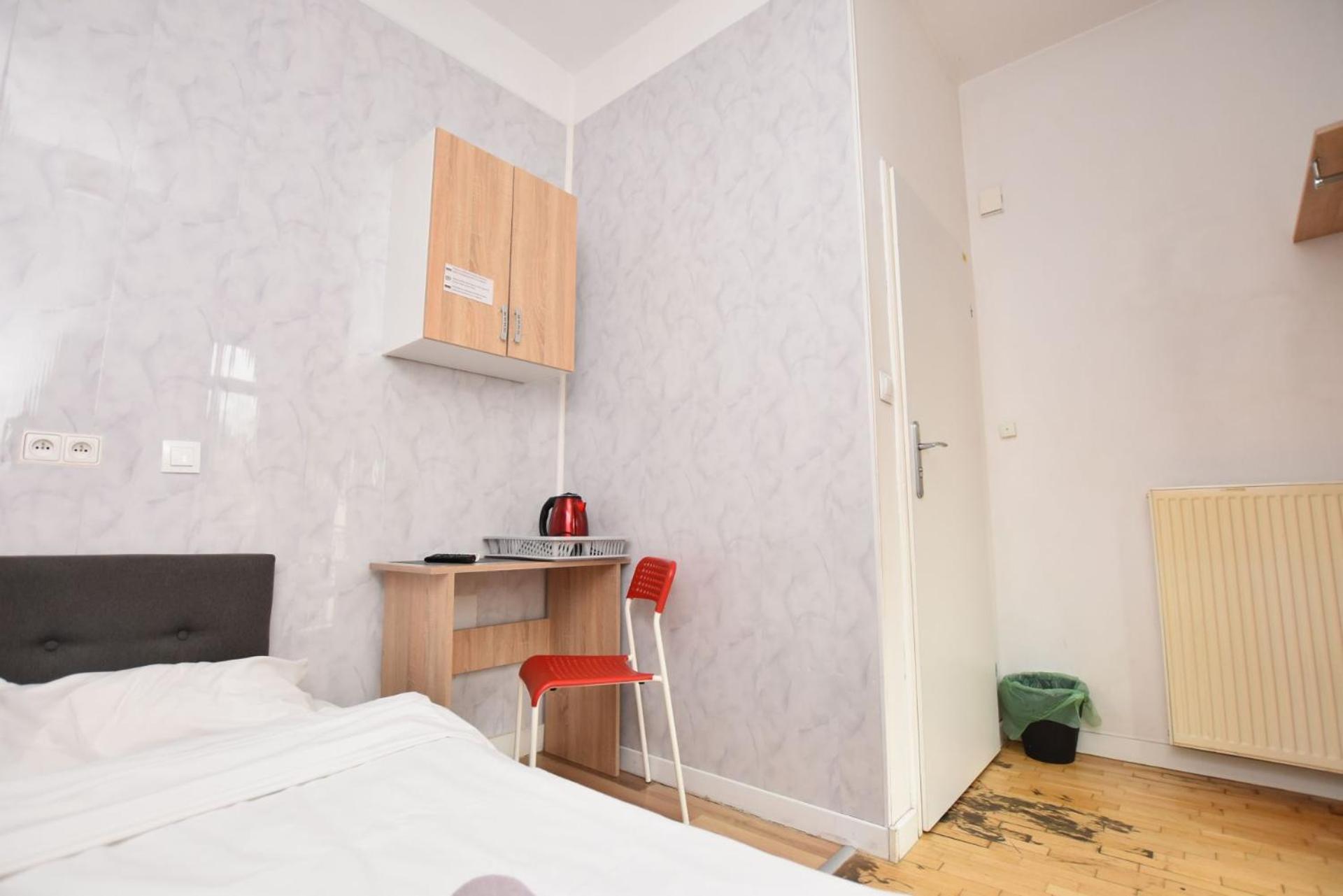 City Central Hostel - Pokoje Prywatne Вроцлав Екстер'єр фото