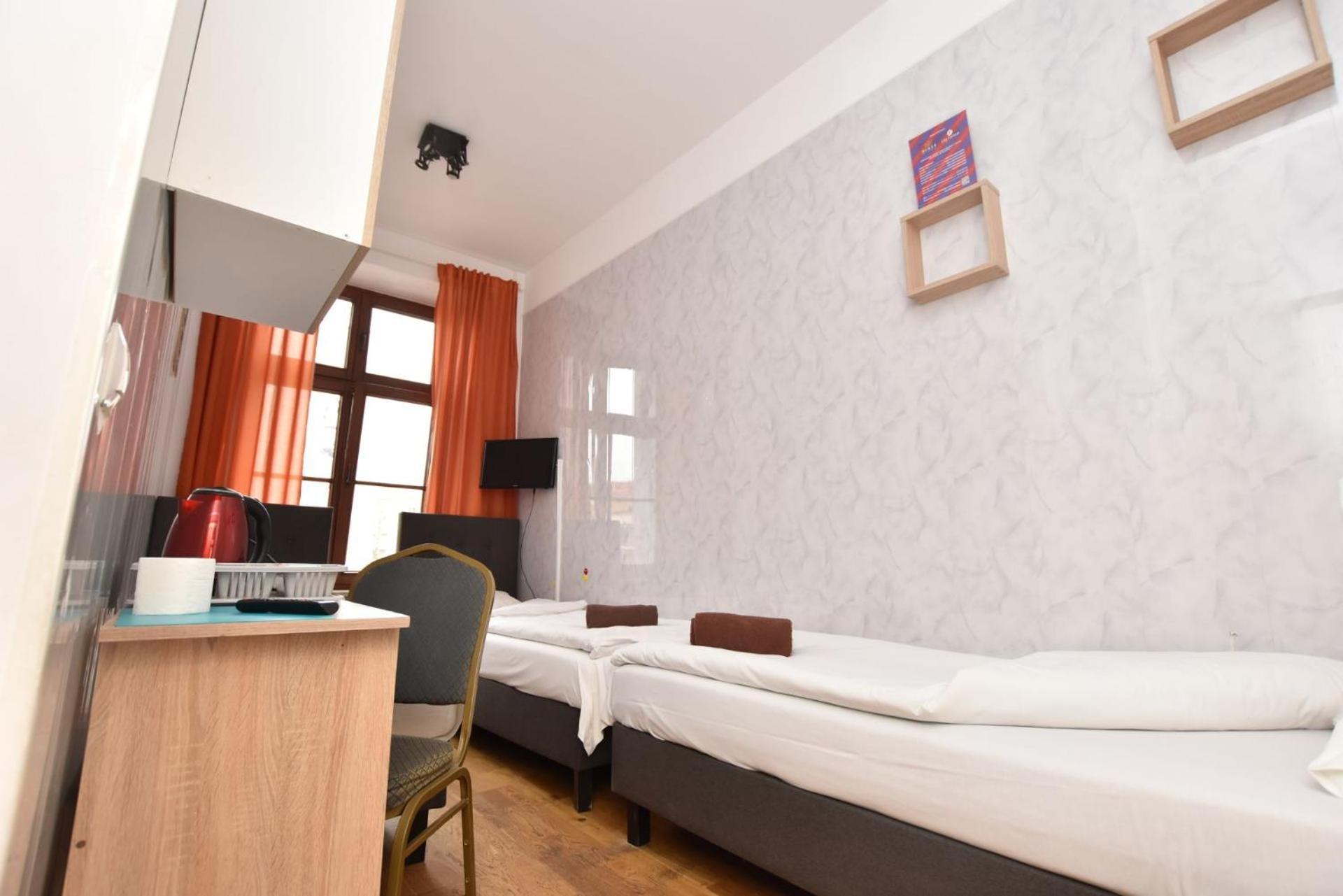 City Central Hostel - Pokoje Prywatne Вроцлав Екстер'єр фото